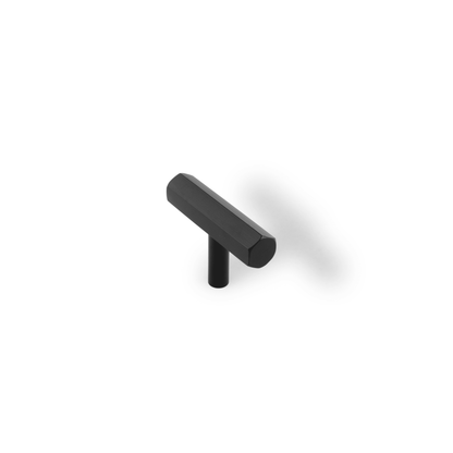 Oblivion T-bar Handle Handles 50mm / Black / Brass - M A N T A R A
