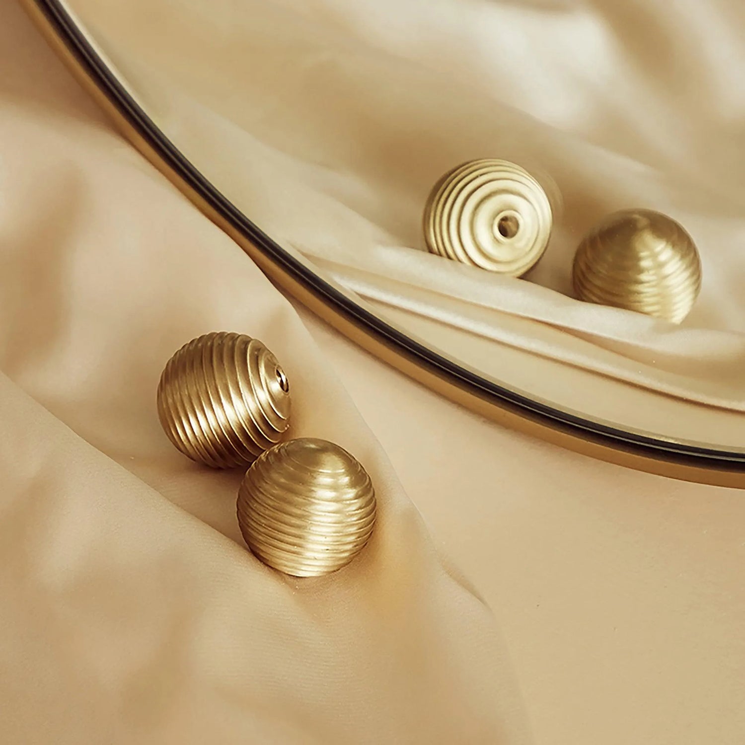 Astral Knob/ door  Knob/ round knob/ Gold / Brass - M A N T A R A