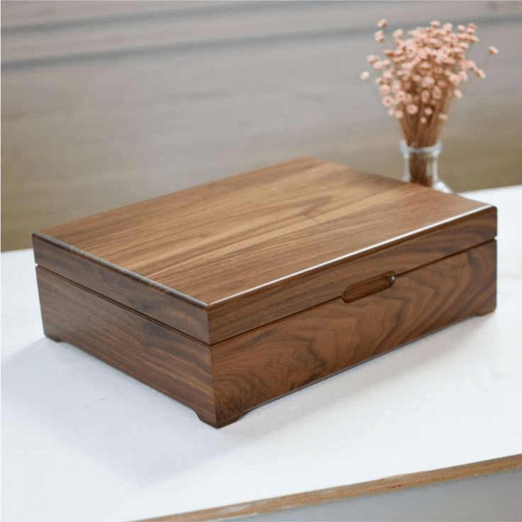 Bespoke wooden Chest - M A N T A R A