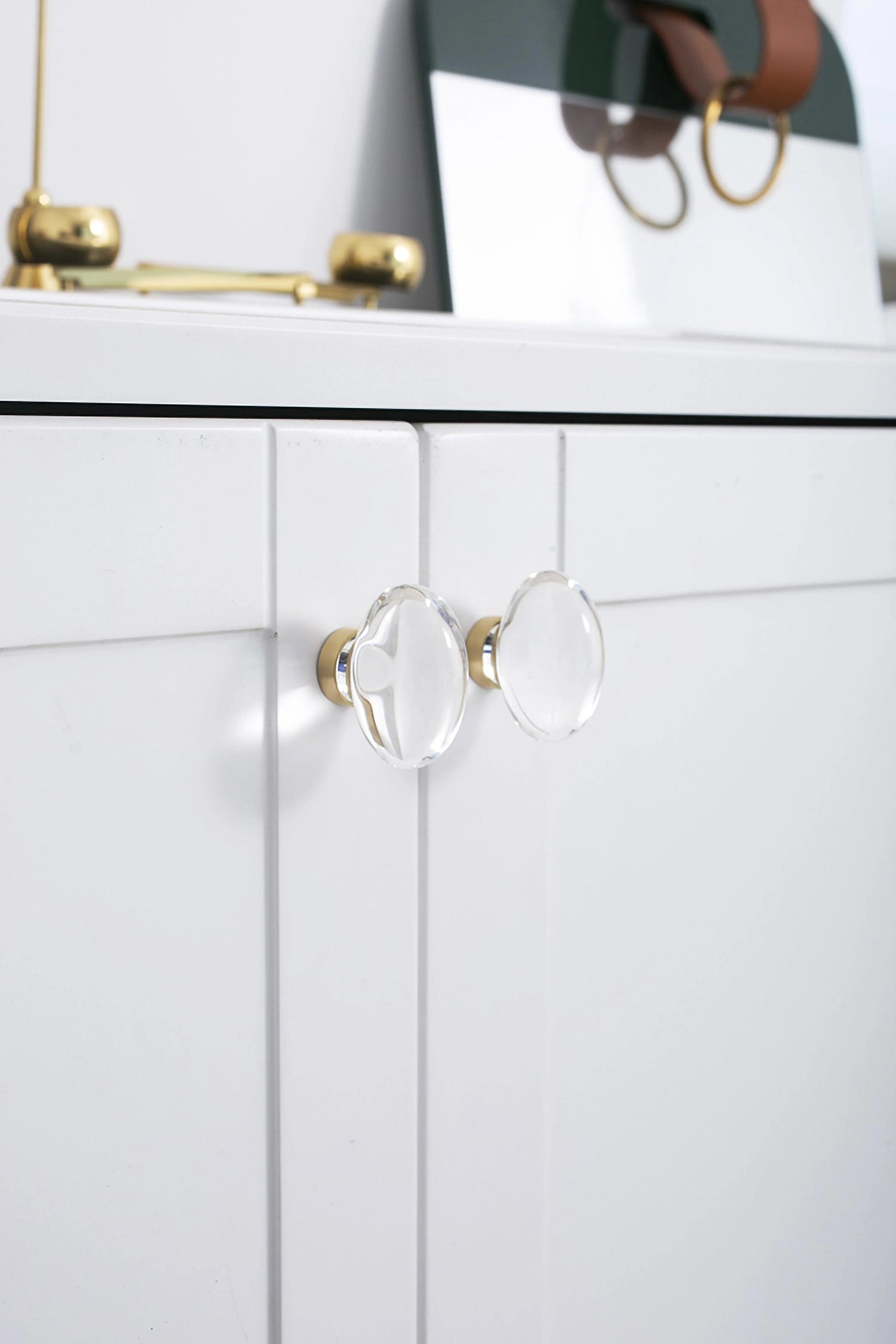 Cosmo Drop Knob / cabinet knob/ door knob/ drawer pulls / Crystal - M A N T A R A