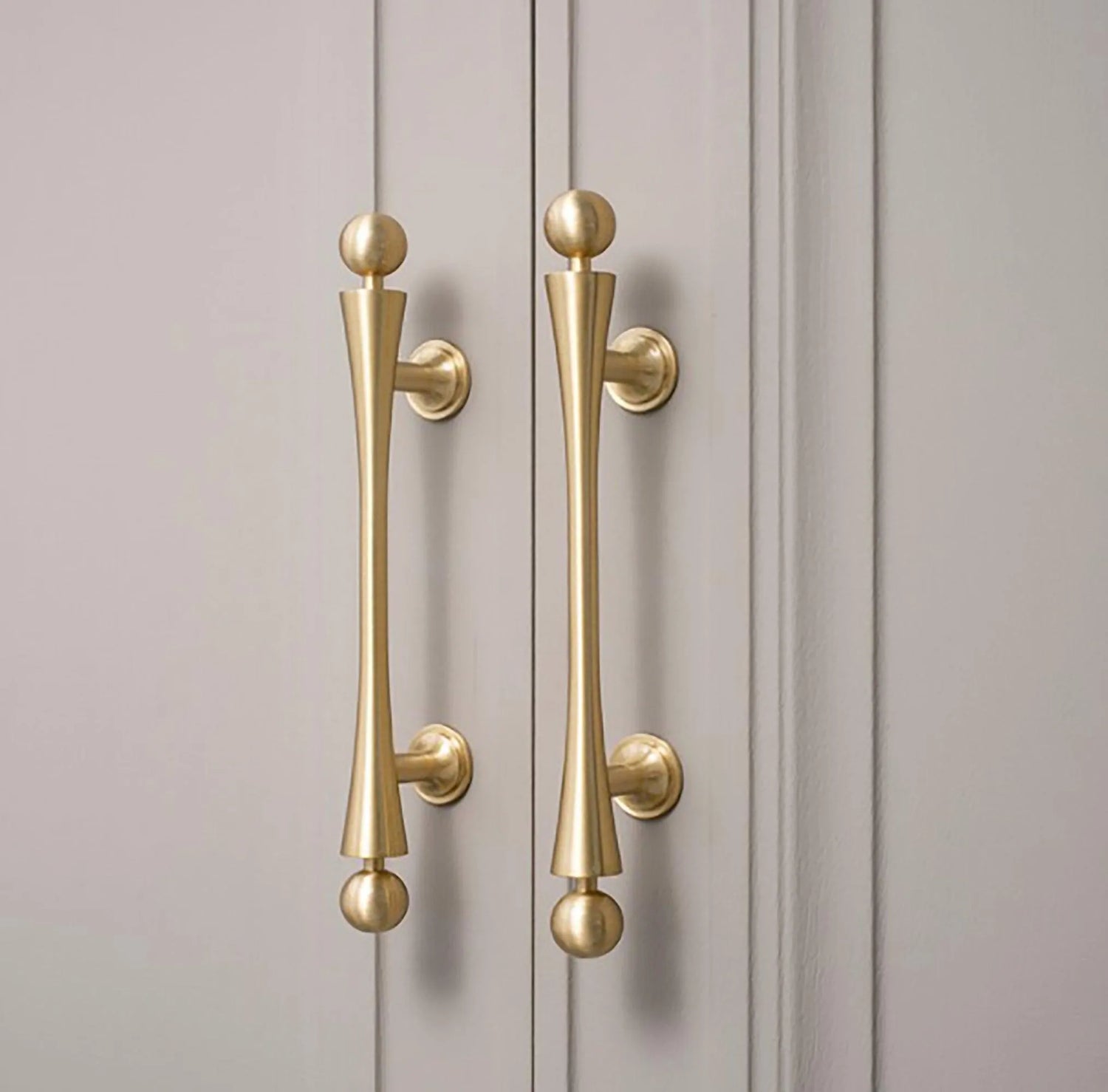 Felicity Handle /door/handles and knobs/ cabinet door/ kitchen door handles / Gold / Brass - M A N T A R A